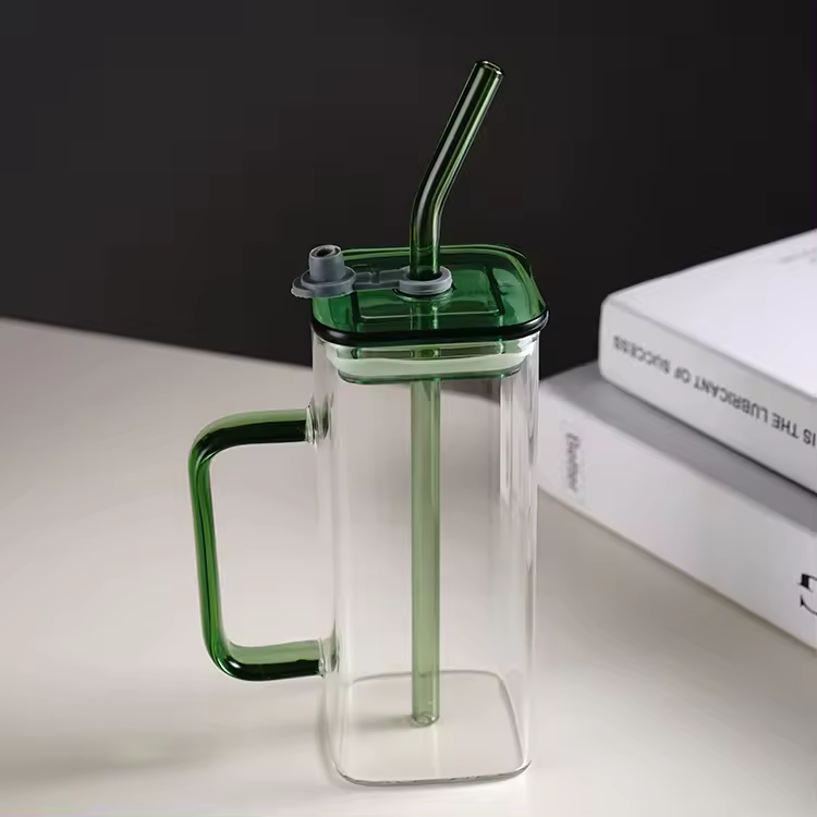 Square Glass Cup with Lid and Glass Straw - Green