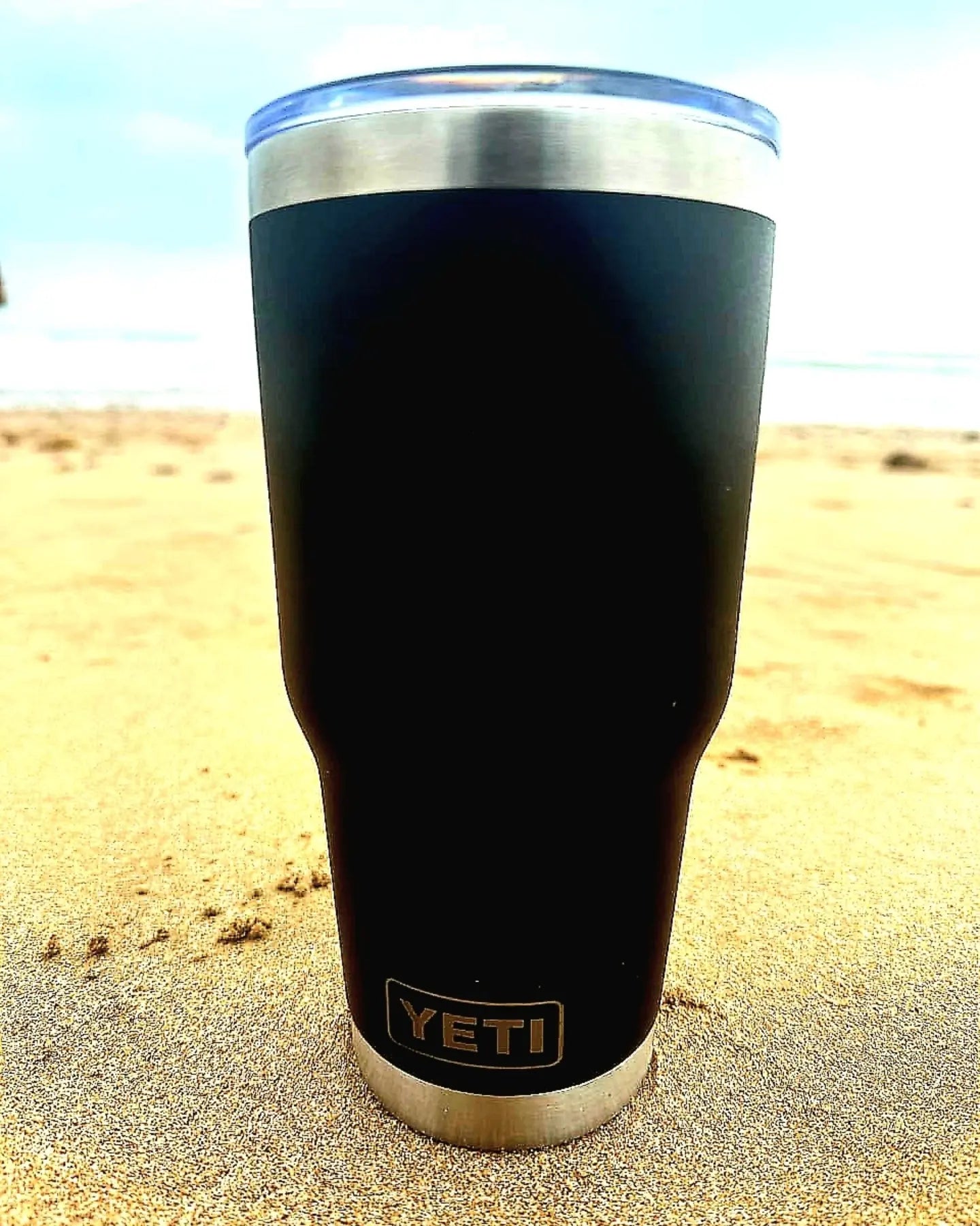 Yeti Tumbler - Midnight Black Pinnacle (Original)