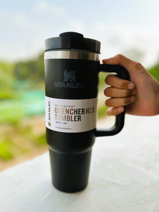 Stanley 0.88 L | Black The Quencher H2.0 FlowState™ Tumbler | 30 OZ