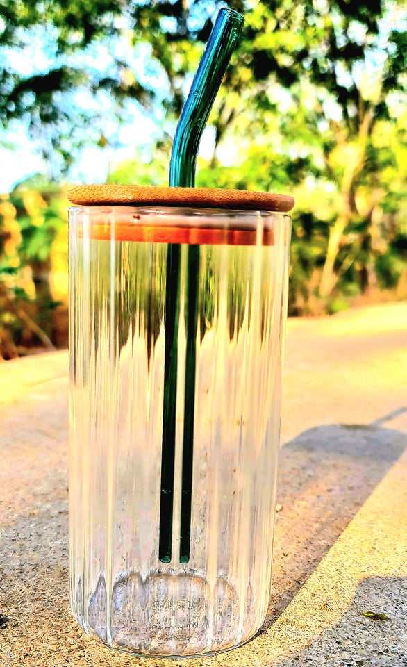 ROUND GLASS CUP TUMBLER WITH BAMBOO LID AND GLASS STRAW