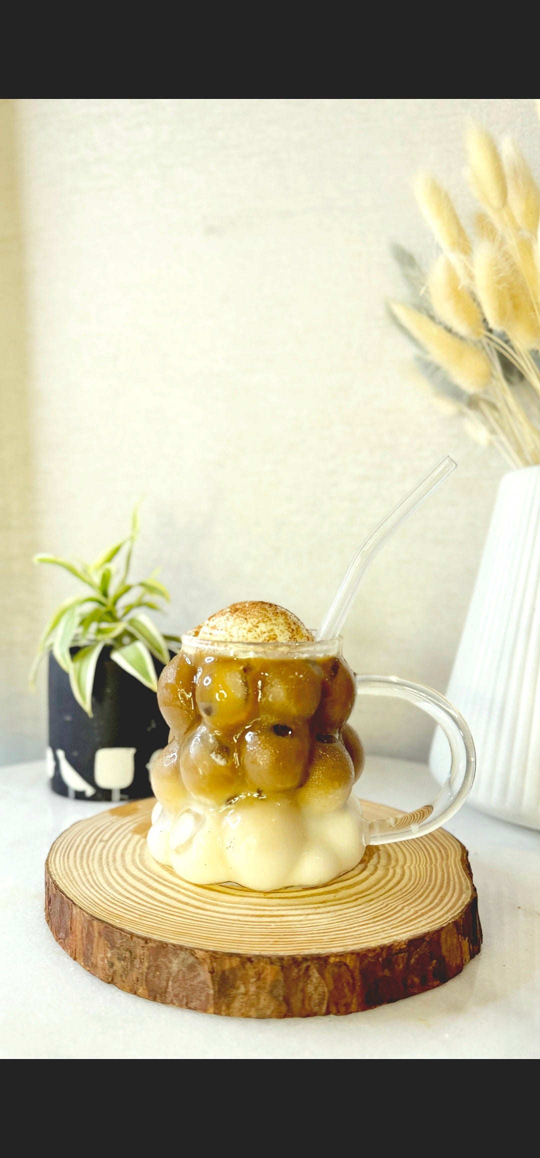 Bubblicious Mug with Lid and Glass Straw